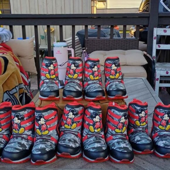 Disney kids winter boots brand new! - Picture 9 of 9